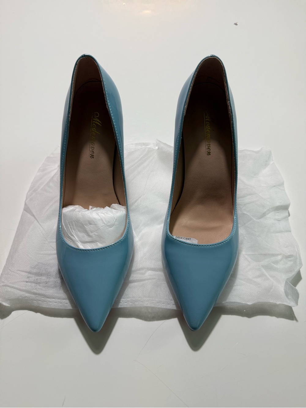 Modemoven Pointed Toe Pump in Light Blue